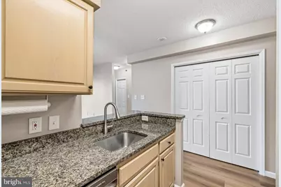 4801 Fairmont Avenue #712, Bethesda, MD 20814 - Photo 13