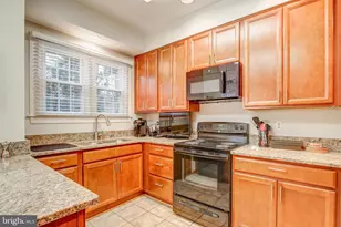 9700 Whitley Park Pl, Bethesda, MD 20814 - Photo 13