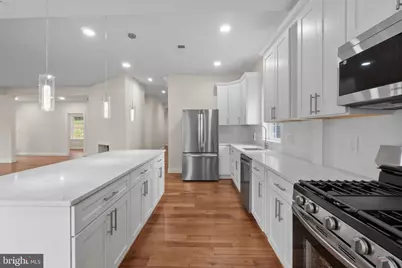 9300 Old Georgetown Road, Bethesda, MD 20814 - Photo 37