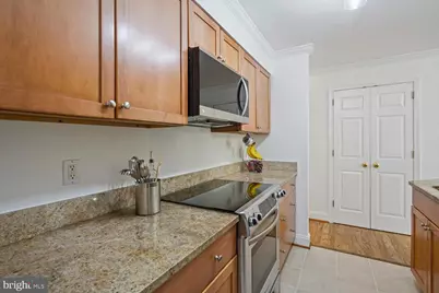 7861 Coddle Harbor Lane #29, Potomac, MD 20854 - Photo 13