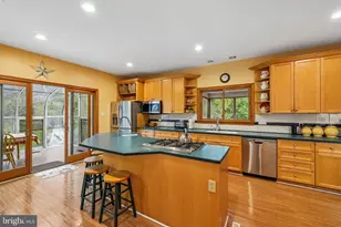 20618 Top Ridge Dr, Boyds, MD 20841 - Photo 5