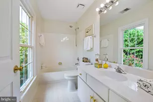 7009 Cashell Manor Ct, Rockville, MD 20855 - Photo 33