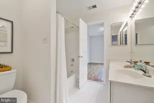 7009 Cashell Manor Ct, Rockville, MD 20855 - Photo 37
