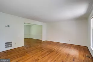 9326 Edgewood Ct, Gaithersburg, MD 20877 - Photo 7