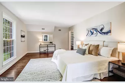10605 Gainsborough Road, Potomac, MD 20854 - Photo 13
