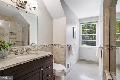 10605 Gainsborough Road, Potomac, MD 20854 - Photo 17