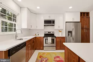 8212 Geneva Mason Rd, Potomac, MD 20854 - Photo 5