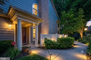 5724 Mayfair Manor Dr, North Bethesda, MD 20852 - Photo 1