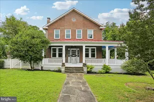 9501 Colesville Rd, Silver Spring, MD 20901 - Photo 1