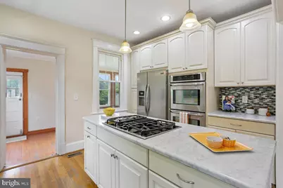 9501 Colesville Road, Silver Spring, MD 20901 - Photo 21
