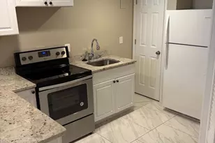 4104 Swiss Stone Dr, Burtonsville, MD 20866 - Photo 5