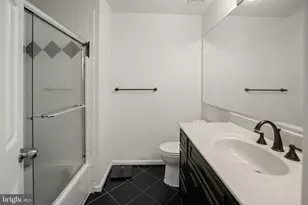 29 Highstream Ct, Germantown, MD 20874 - Photo 21