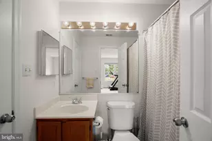29 Highstream Ct, Germantown, MD 20874 - Photo 15