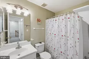 647A Main St, Gaithersburg, MD 20878 - Photo 17