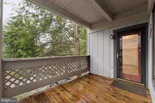 946 Windbrooke Dr, Gaithersburg, MD 20879 - Photo 23