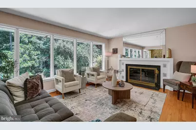 9233 Farnsworth Drive, Potomac, MD 20854 - Photo 3