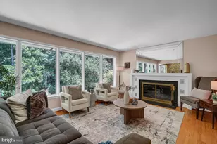9233 Farnsworth Dr, Potomac, MD 20854 - Photo 3