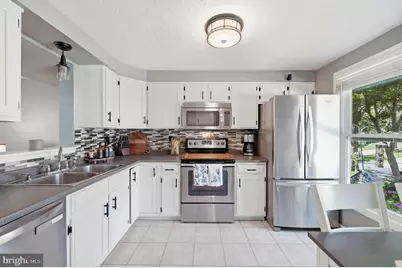 7402 Tarfside Lane, Gaithersburg, MD 20879 - Photo 3