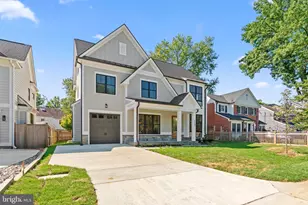 5104 Fairglen Ln, Chevy Chase, MD 20815 - Photo 3