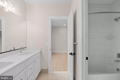 5104 Fairglen Lane, Chevy Chase, MD 20815 - Photo 47