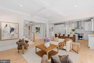 5104 Fairglen Ln, Chevy Chase, MD 20815 - Photo 13