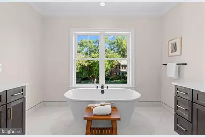 5104 Fairglen Lane, Chevy Chase, MD 20815 - Photo 35