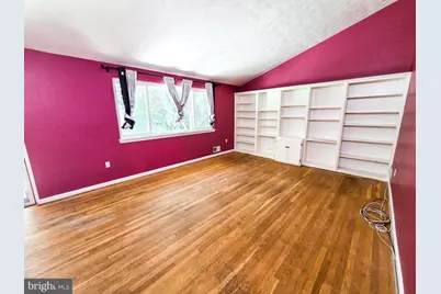 305 Hillsboro Drive, Silver Spring, MD 20902 - Photo 9