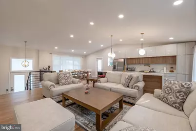 8321 Raymond Lane, Potomac, MD 20854 - Photo 3