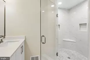 5705 Sugarbush Ln, Rockville, MD 20852 - Photo 45