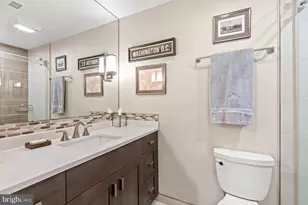 8101 Connecticut Ave, Chevy Chase, MD 20815 - Photo 19
