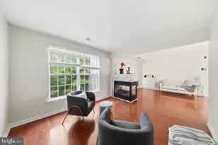 18805 Sparkling Water Dr, Germantown, MD 20874 - Photo 9