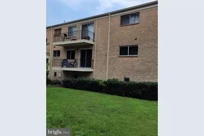 10630 Montrose Avenue #104, Bethesda, MD 20814 - Photo 3