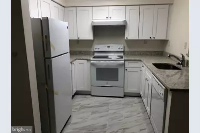 18535 Boysenberry Drive #220, Gaithersburg, MD 20879 - Photo 3