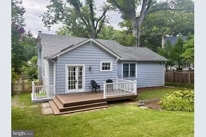 7013 Maple Avenue, Chevy Chase, MD 20815 - Photo 3