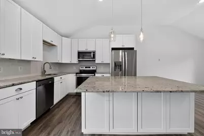 19510 Fisher Avenue, Poolesville, MD 20837 - Photo 9