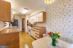 15115 Interlachen Dr, Silver Spring, MD 20906 - Photo 9