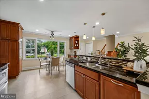 11 Lodge Pl, Rockville, MD 20850 - Photo 5