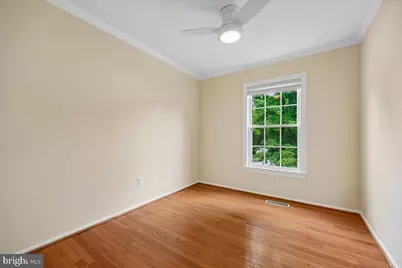 11 Lodge Place, Rockville, MD 20850 - Photo 17