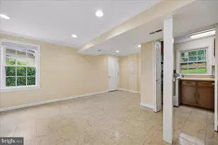 11 Lodge Pl, Rockville, MD 20850 - Photo 25