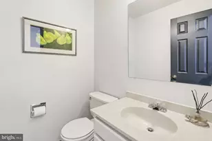 7556 Pepperell Dr, Bethesda, MD 20817 - Photo 23