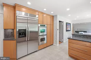 7556 Pepperell Dr, Bethesda, MD 20817 - Photo 11