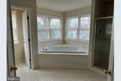 9425 Spruce Tree Circle, Bethesda, MD 20814 - Photo 11