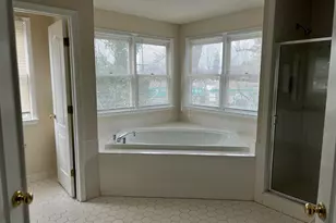 9425 Spruce Tree Cir, Bethesda, MD 20814 - Photo 11