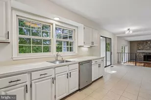 12 Lily Pond Ct, Rockville, MD 20852 - Photo 17