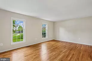 12 Lily Pond Ct, Rockville, MD 20852 - Photo 11