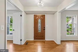 12 Lily Pond Ct, Rockville, MD 20852 - Photo 5