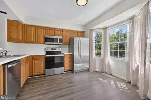 12547 Coral Grove Pl, Germantown, MD 20874 - Photo 3