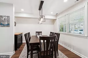 610 Azalea Dr, Rockville, MD 20850 - Photo 5