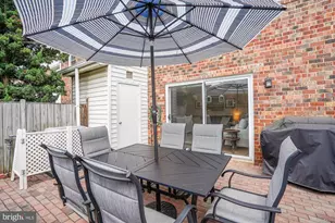 610 Azalea Dr, Rockville, MD 20850 - Photo 15