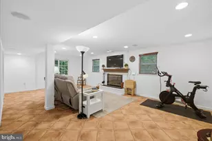 8906 Transue Dr, Bethesda, MD 20817 - Photo 15